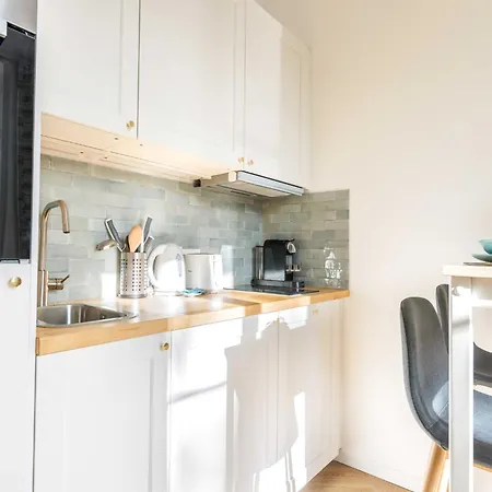 Charming In The Heart Of The 16th District - Mobility Lease