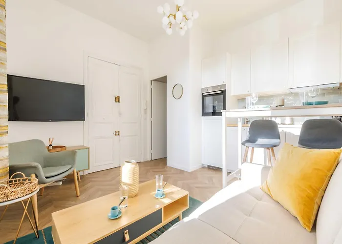 Charming In The Heart Of The 16th District - Mobility Lease